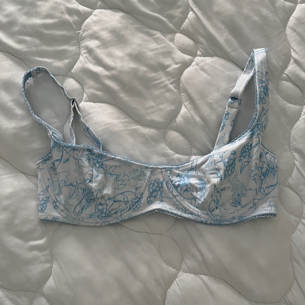 Blackbough Swim Underwire Bikini Top / Medium / NWOT